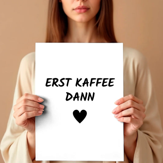 Frau mit Poster