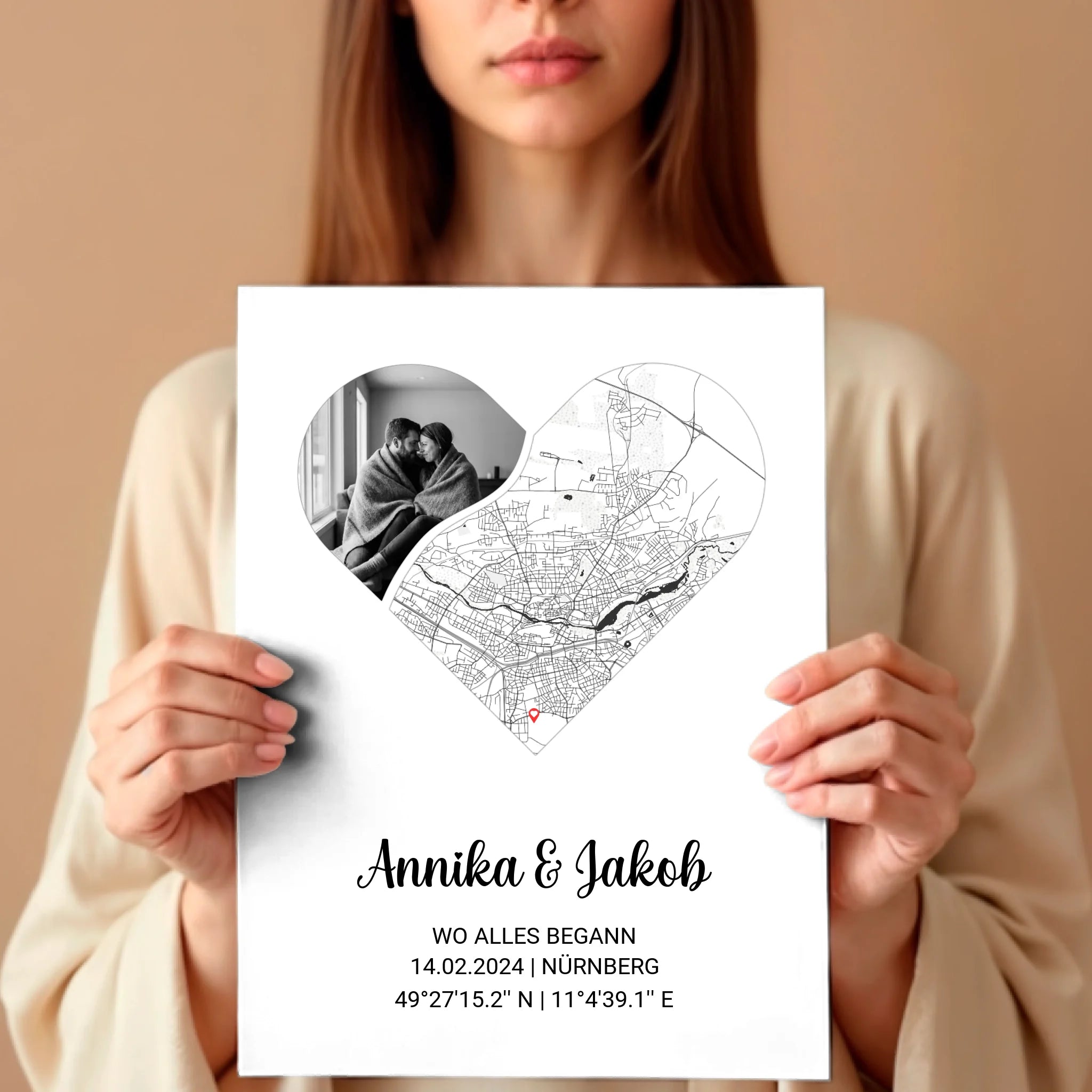 Frau mit Poster