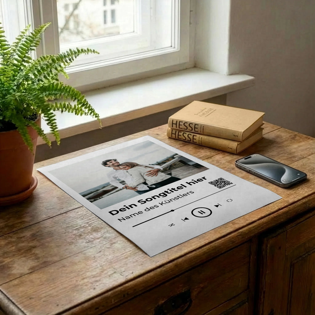 Poster auf Kommode