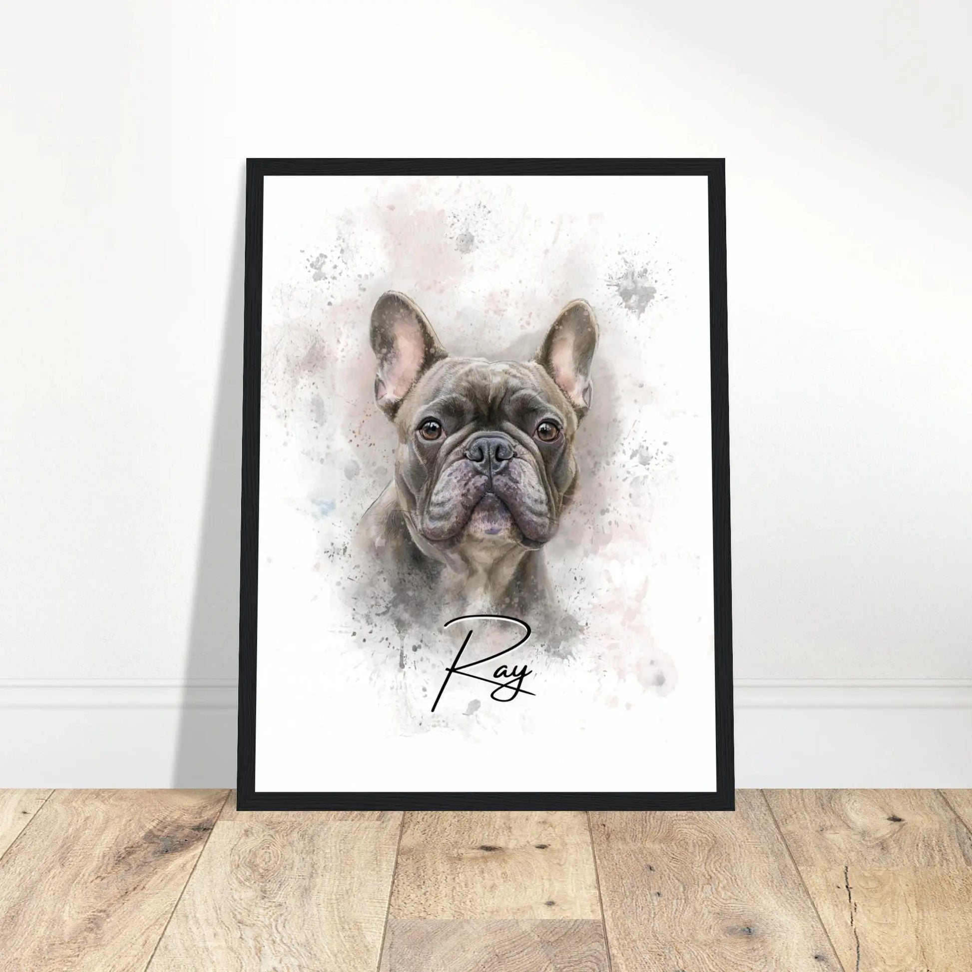 Aquarell-Tierportrait einer englischen Bulldogge im Wasserfarben-Stil auf Fine-Art Papier im schwarzen Bilderrahmen 30x40 cm. Vor vorne an einer Wand lehnend.