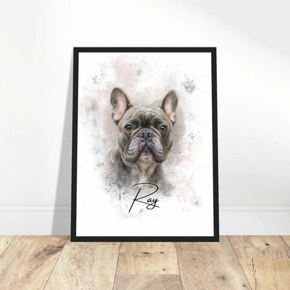 Aquarell-Tierportrait einer englischen Bulldogge im Wasserfarben-Stil auf Fine-Art Papier im schwarzen Bilderrahmen 30x40 cm. Vor vorne an einer Wand lehnend.