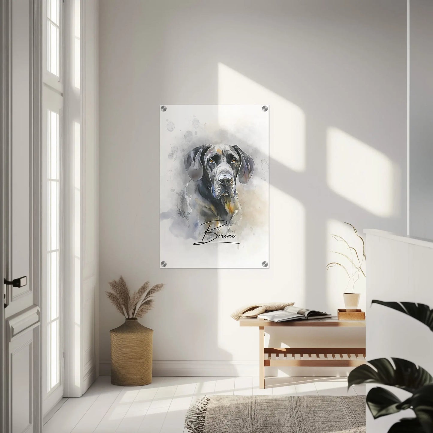 Aquarell Tierportrait einer deutschen Dogge auf Acrylglas 60x90 cm. Frontal hängend an einer Wand im Eingangsbereich einer Wohnung.