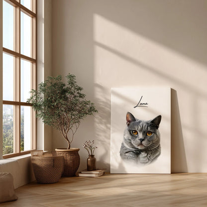 Tierportrait einer silbergrauen Ragdoll Katze im modernen Vektor-Stil auf Leinwand 50x70 cm. Von vorne an einer Wand lehnend neben einem Fenster.